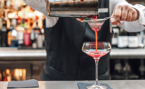 Cocktail Pour